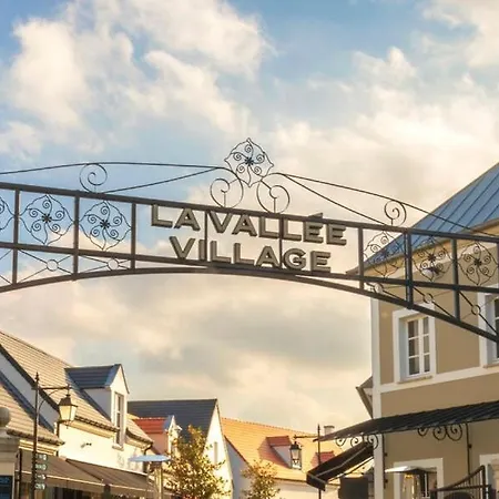 Апартаменты Le Petit Monde Magique *