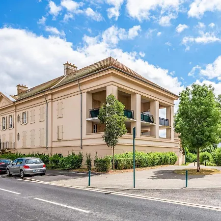 Le Petit Monde Magique Апартаменты *