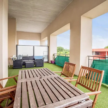 Le Petit Monde Magique Апартаменты *