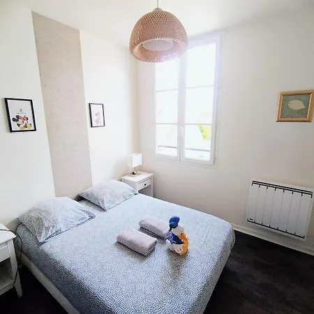 Le Petit Monde Magique Байи-Роменвилье